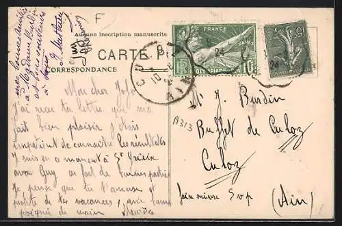 AK Saint-Yrieix-la-Perche, La Poste et rue animée
