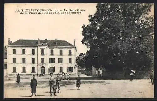 AK St-Yrieix, Le Gros Orme de la Place des Hors et la Gendarmerie