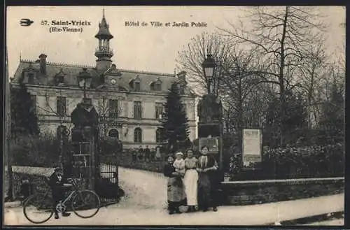 AK Saint-Yrieix, Hôtel de Ville et Jardin Public