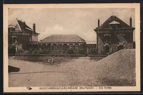 AK Saint-Germain-les-Belles, Les Écoles