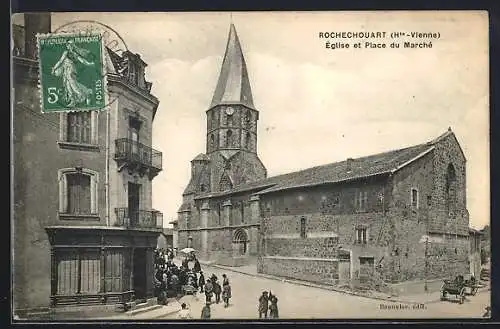 AK Rochechouart, Église et Place du Marché