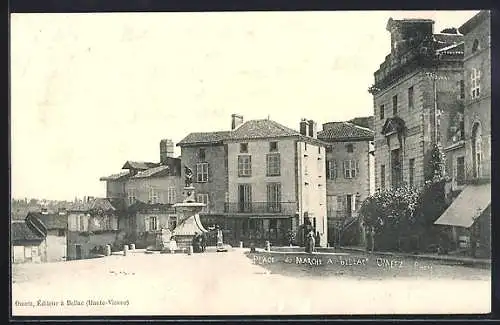 AK Bellac, Place du Marché avec bâtiments historiques