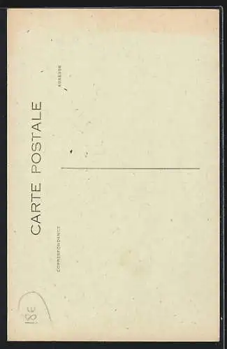 AK Saint-Léonard-de-Noblat, Vieille maison et pâtisserie du XIIIe siècle, place de la République