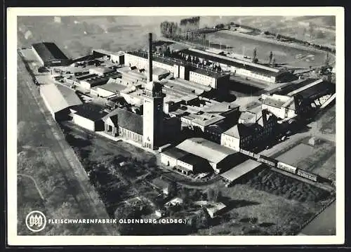 AK Oldenburg /Oldbg., Fliegeraufnahme der Fleischwarenfabrik