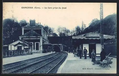 AK Conches, La Gare prise du Quai