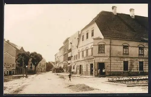 AK Peuerbach, Strassenpartie mit Wohnhäusern