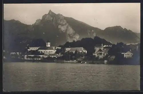 AK Traunkirchen, Ortsansicht vom Wasser