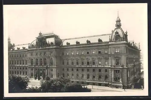 AK Wien, Blick zum Justizpalast