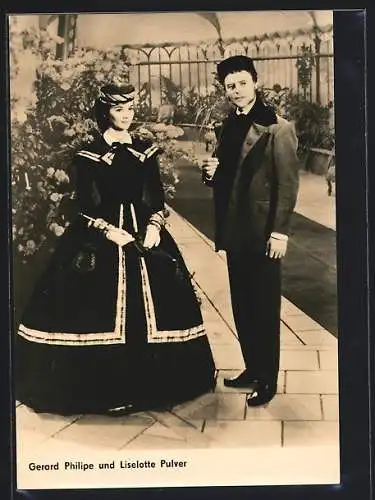 AK Schauspieler Liselotte Pulver und Gerard Philipe