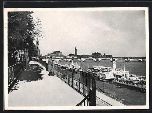 AK Dresden, Auf der Brühlschen Terrasse