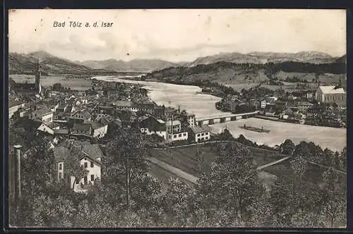 AK Bad Tölz a. d. Isar, Ortsansicht mit Brücke