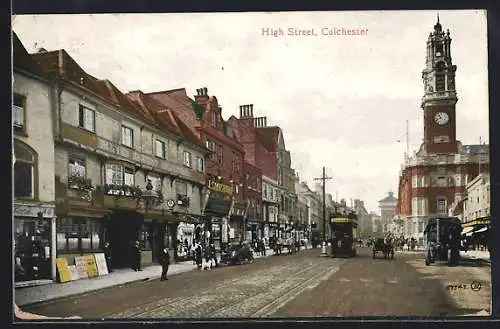 AK Colchester, High Street, Strassenpartie mit Strassenbahn