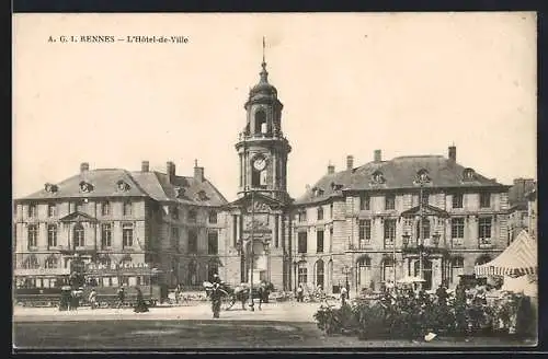 AK Rennes, L`Hôtel-de-Ville, Strassenbahn