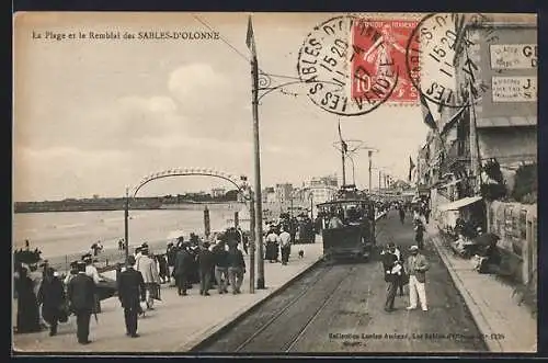 AK Les Sables-d`Olonne, La Plage et le Remblai, Strassenbahn