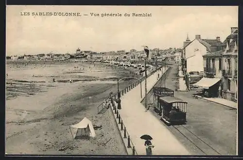 AK Les Sables-d`Olonne, Vue générale du Remblai, Strassenbahn