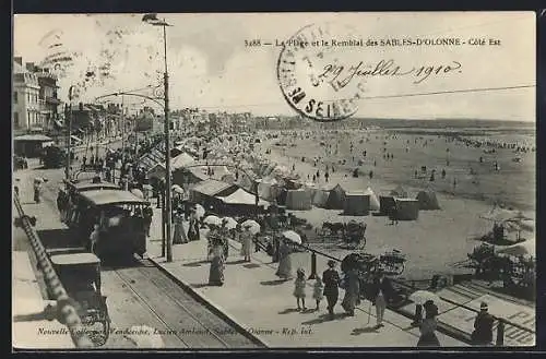 AK Les Sables-d`Olonne, La Plage et le Remblai, Côté Est, Strassenbahn