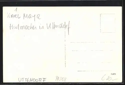 Foto-AK Uttendorf, Hutmacher Karl Mayer mit Familie vor seinem Geschäft