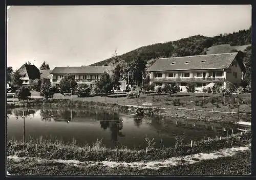 AK Untermünstertal /südl. Schwarzwald, Gasthaus zum Löwen mit Gästehäusern