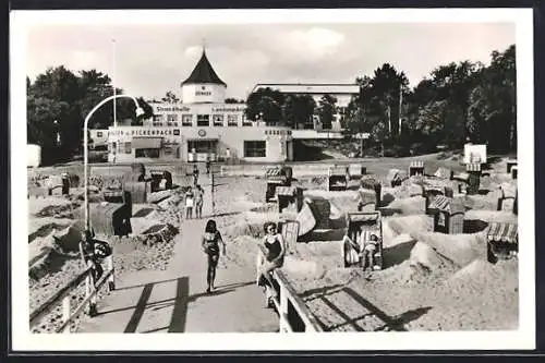 AK Timmendorferstrand, Blick auf die Strandhalle vom Ostseebad