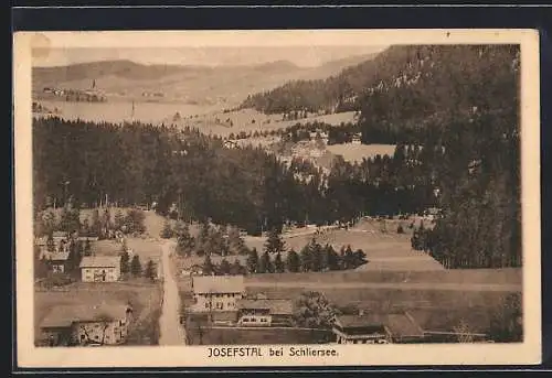 AK Josefstal bei Schliersee, Totalansicht von einen Berg aus