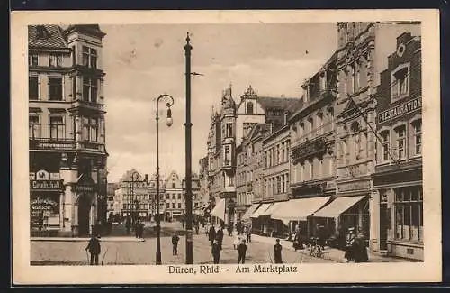 AK Düren / Rhld., Marktplatz mit Anwohnern und Geschäften