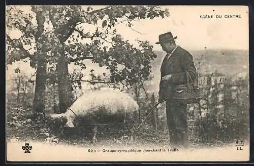 AK En Périgord, Groupe sympathique cherchant la truffe, Mann mit Trüffelschwein