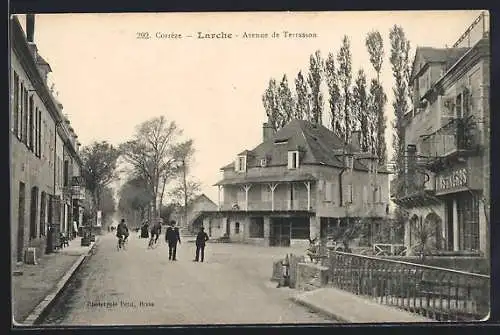 AK Larche, Avenue de Terrasson