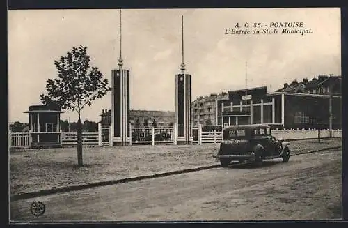 AK Pontoise, L`Entrée du Stade Muncipat