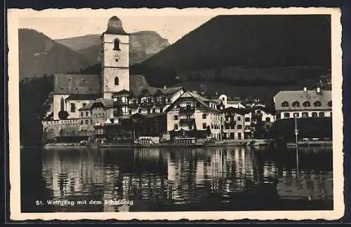 AK St. Wolfgang, Ortsansicht mit dem Schafberg