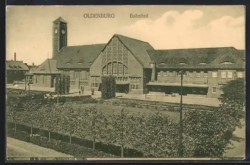 AK Oldenburg / O., Partie am Bahnhof