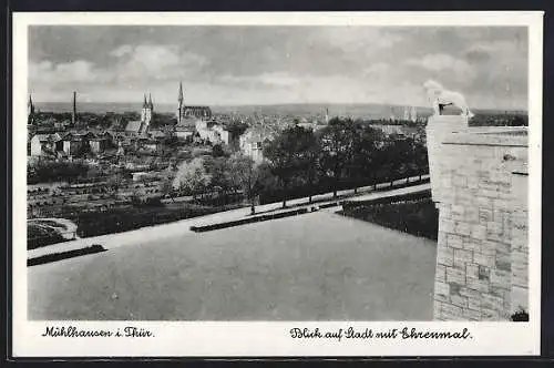 AK Mühlhausen / Thür., Blick auf die Stadt mit Ehrenmal