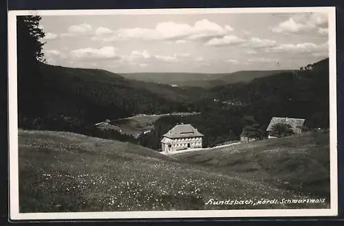 AK Hundsbach / Schwarzwald, Kurhaus mit Blick ins Tal