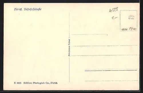 AK Zürich, Bahnhofstrasse mit Strassenbahnen, Geschäften und Passanten