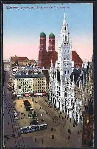 AK München, Marienplatz mit Blick auf die Frauenkirche