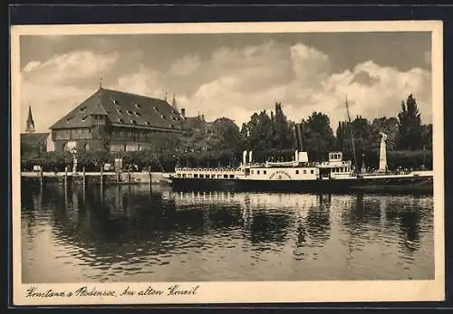 AK Konstanz am Bodensee, Am alten Konzil, Seitenraddampfer Stadt Meersburg an der Anlegestelle