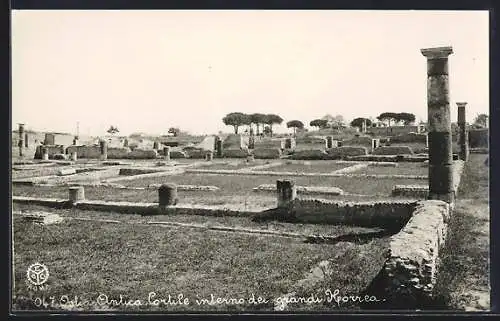 AK Ostia Antica, Cortile interno dei grande Heorrea