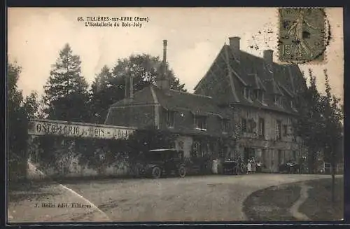 AK Tillières-sur-Avre, L`Hostellerie du Bois-Joly et voitures devant l`établissement