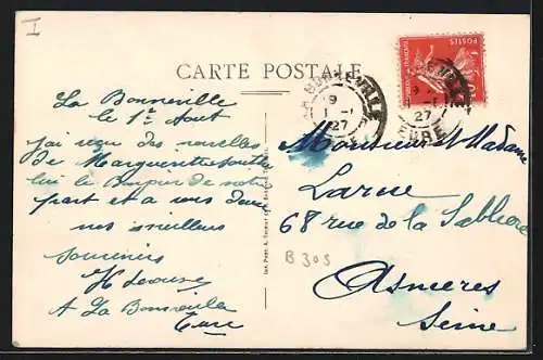 AK Bonneville, Rue Principale animée avec passants et chiens