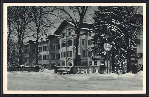 AK Bad Tölz / Oberb., Kur- und Badehotel im Schnee