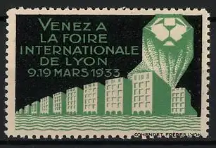 Reklamemarke Lyon, Foire Internationale 1933, Gebäude und Löwen-Skulptur