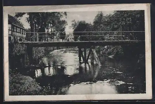 AK Niederzwönitz, Flusspartie mit Brücke