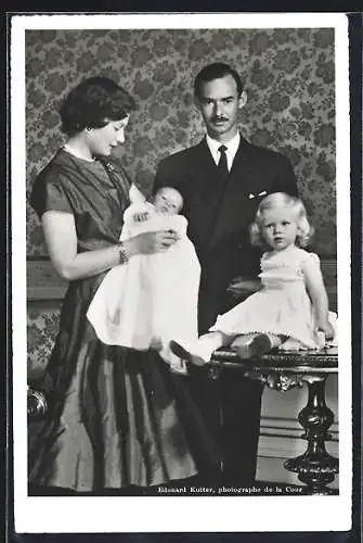 AK Le Grand-Duc Héritier, la Grand-Duchesse Héritière, la Princesse Marie Astrid et le Prince Henri