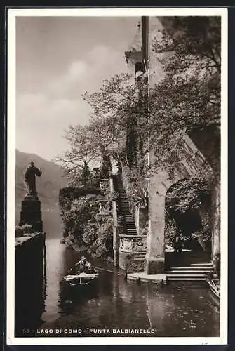 AK Punta Balbianello /Lago di Como, Ruderboot am Anleger