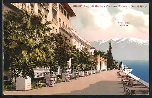 AK Gardone Riviera, Grand Hotel, Blick zum Monte Baldo