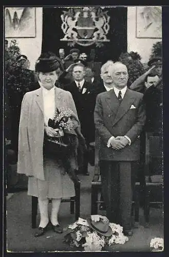 AK Präsident Edvard Benes mit Gattin auf der Tribüne