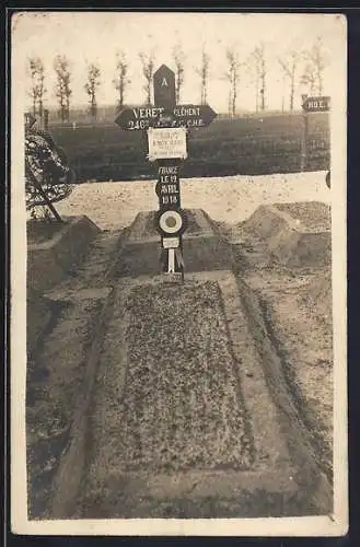 Foto-AK Kriegsgrab des französischen Soldaten Clément Veret