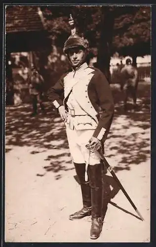 Foto-AK Mann in Uniform eines Soldaten der Befreiungskriege