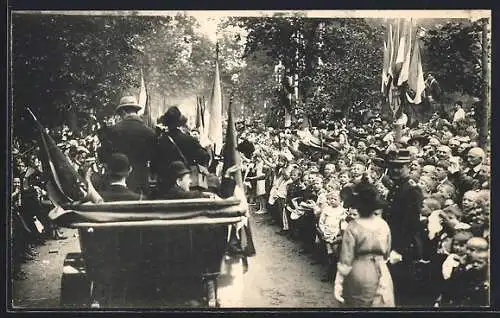 AK Liège, Boulevard d`Avroy décoré de la Légion d`Honneur 1919