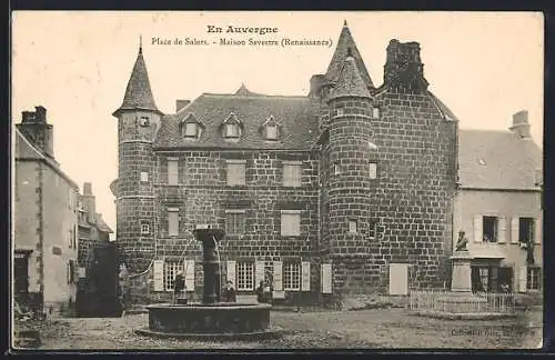 AK Salers, Place de Salers, Maison Sevestre (Renaissance)