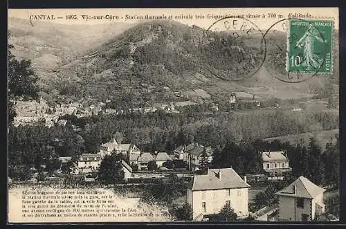 AK Vic-sur-Cère, Station thermale et estivale à 700 m d`altitude avec vue sur les montagnes du Cantal